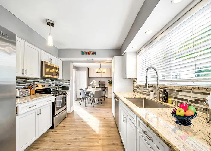 Heated Pool Spa Bbq 10 Ppl Near Beach & Downtown